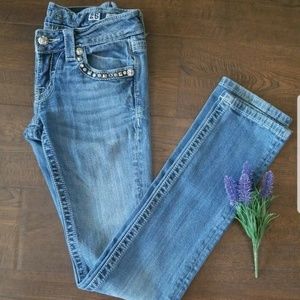 MISS ME Embellished Flap Pocket Straight Jean's 25
